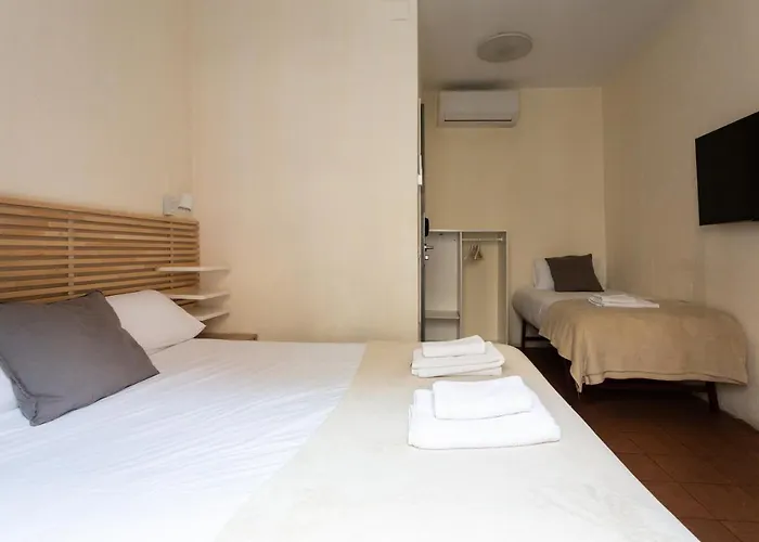 Mambo Tango Hostel *