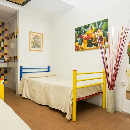 Mambo Tango Hostel *