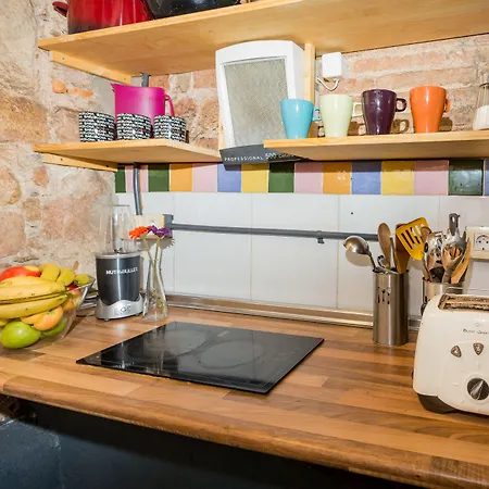 Mambo Tango Albergue Barcelona