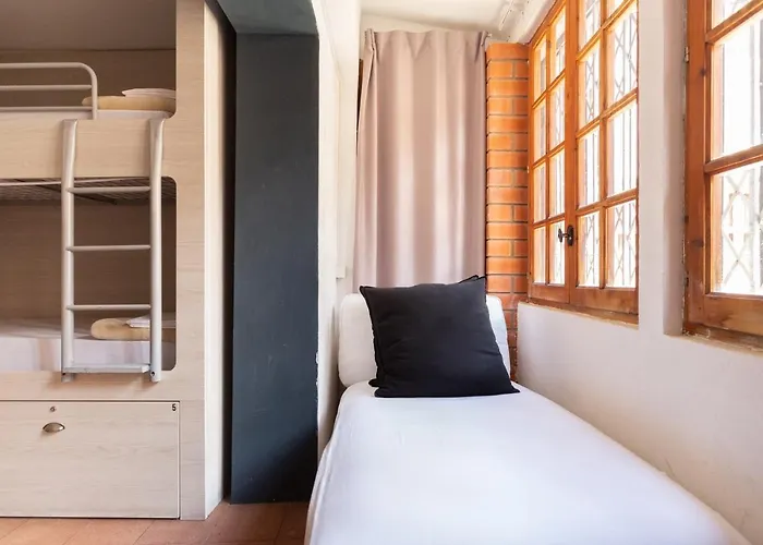 Mambo Tango Hostel *