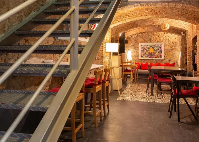 Mambo Tango Hostel *