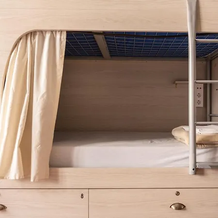 マンボ タンゴ ホステル *